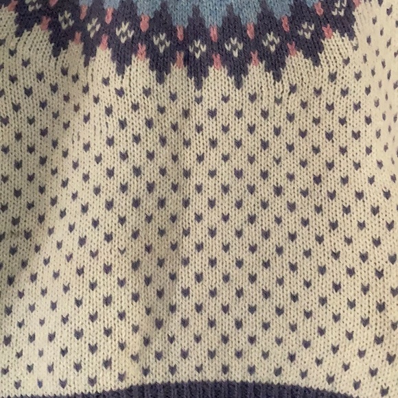 Northern Isles Sweater - Picture 3 of 9